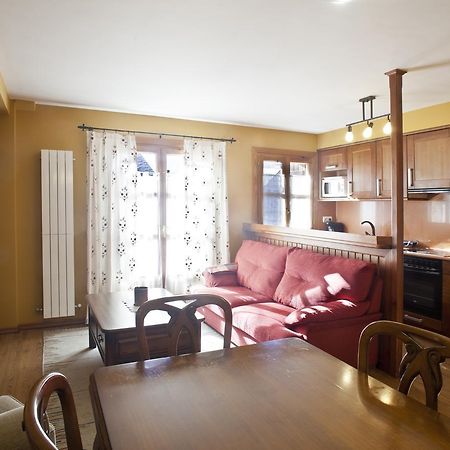 Apartamentos El Rincon De Benas Benasque Bagian luar foto