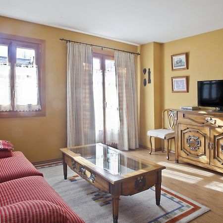 Apartamentos El Rincon De Benas Benasque Bagian luar foto
